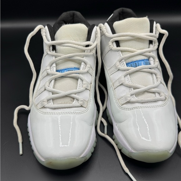 Air Jordan 11 Retro Low “Columbia Blue” in men’s size 8.5 main image 9